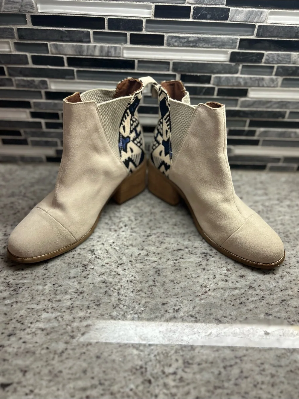 Toms chelsea cream